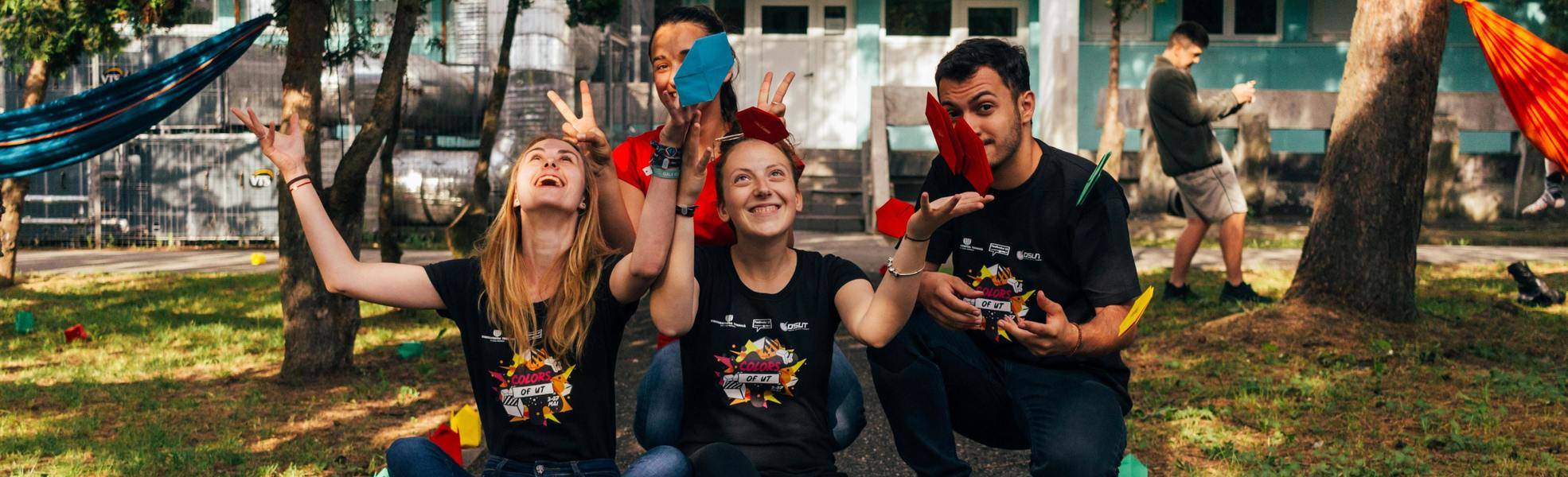 Freiwilligendienst vs. Freiwilligenarbeit