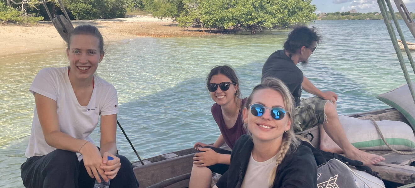 Erkundungstour mit dem Boot