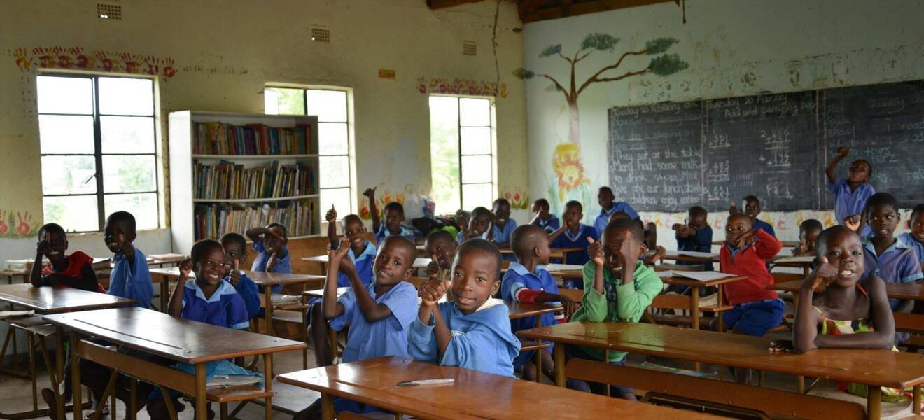 Mache ein FSJ an einer Schule in Afrika