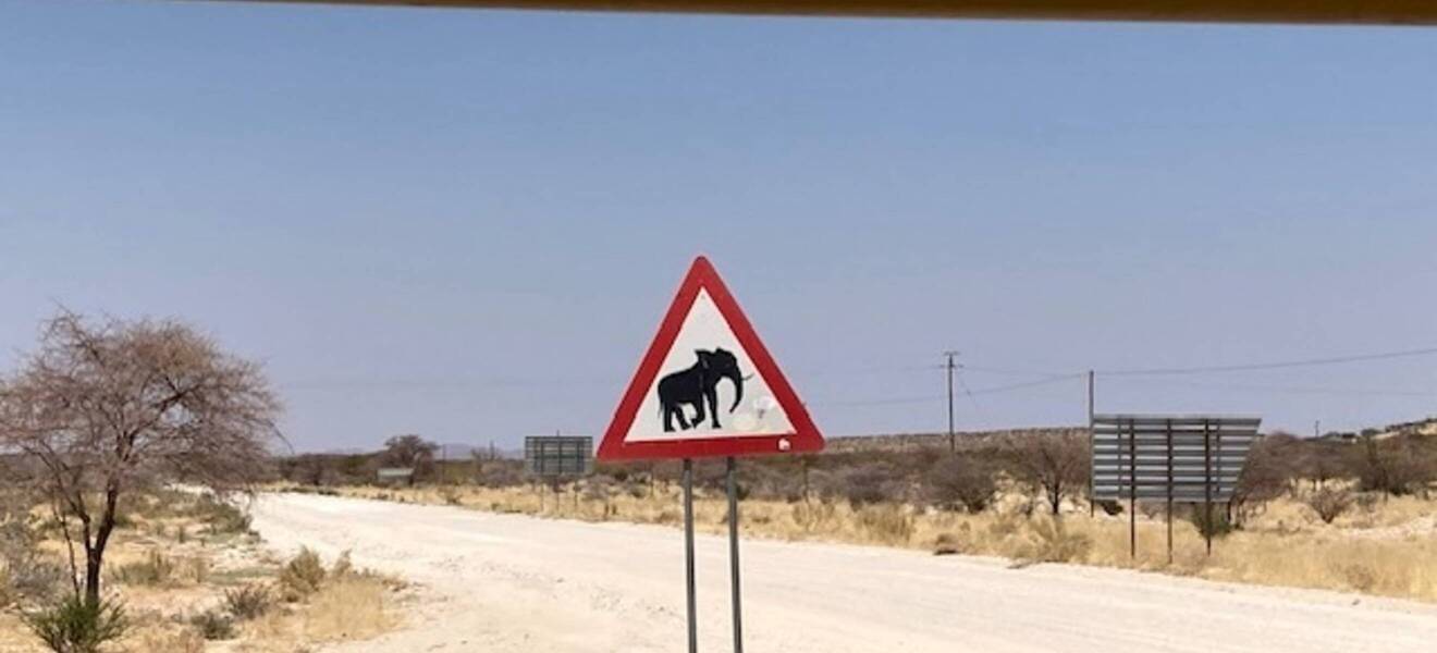 Hinweisschild Elefant