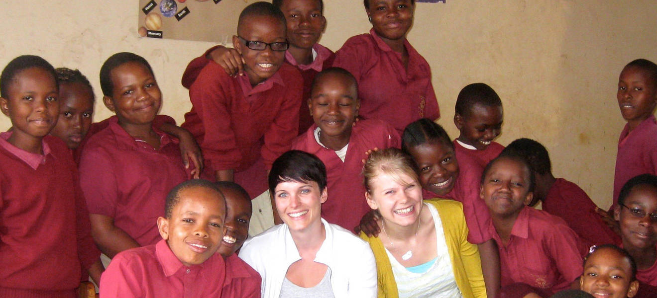 Volunteer teaching in Tanzania