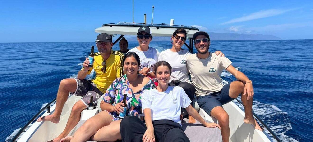 Volunteering in the maritime whale and dolphin research project in Tenerife