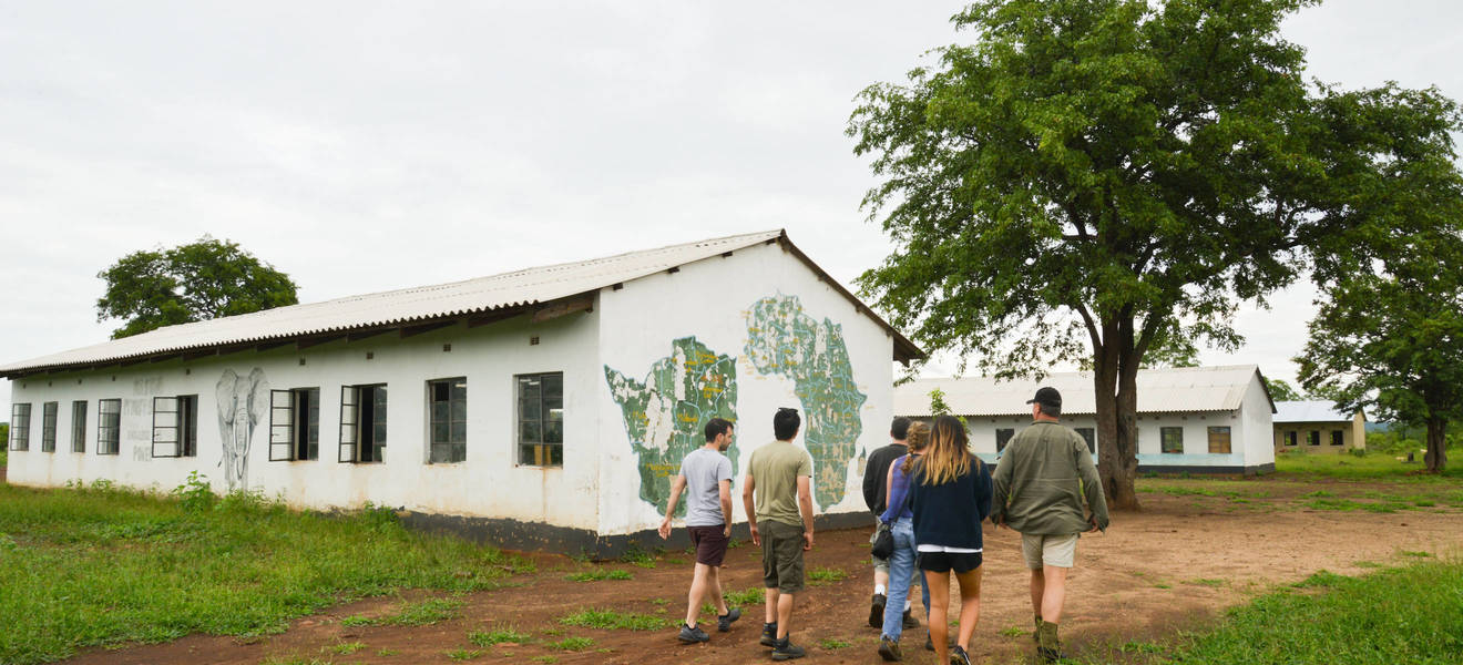 Volunteering in Victoria Falls