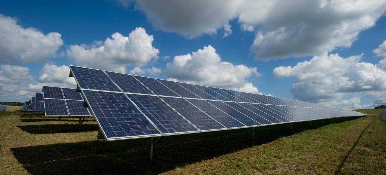 Freiwilligenarbeit im Bereich Erneuerbare Energien