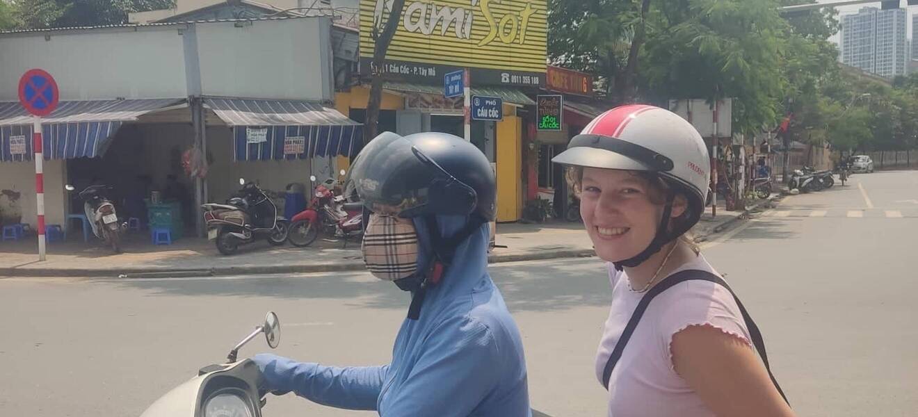 Deine Ankunft im Großraum Hanoi in Vietnam 