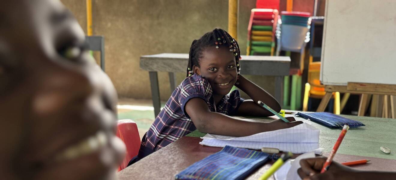 Volunteer Gruppe im Strassenkindereprojekt Ghana