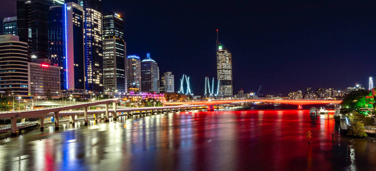 Skyline von Brisbane bei Nacht
