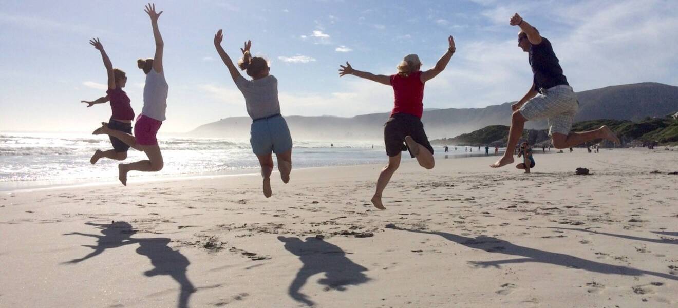Volunteers am Strand in Kapstadt
