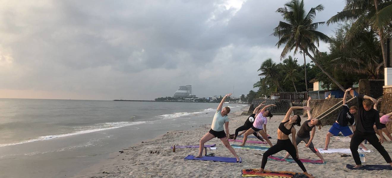 Yoga am Strand