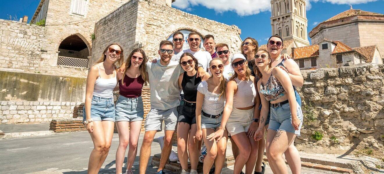 Volunteers in der Altstadt von Split