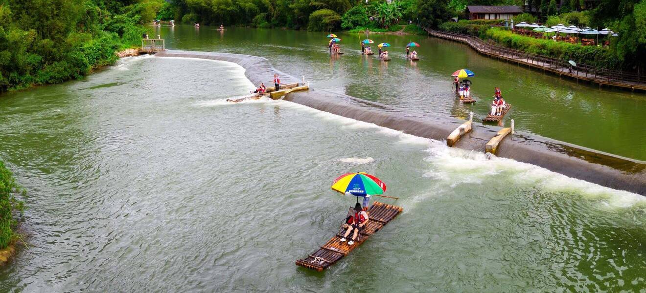 Bambus-Rafting in Yangshuo