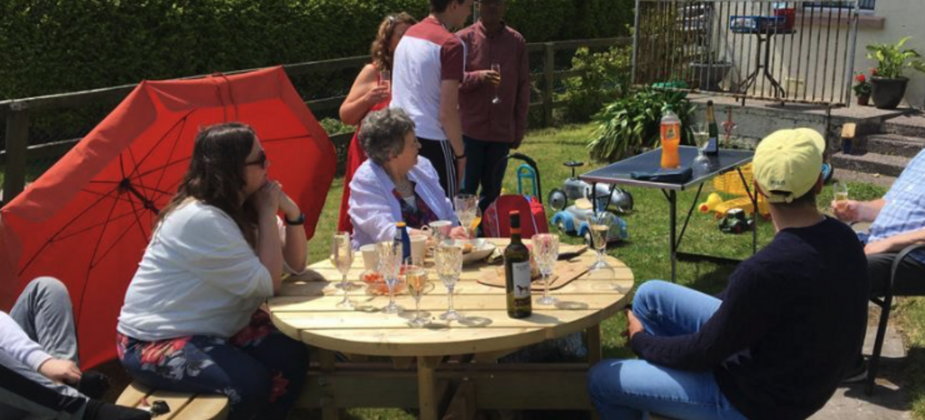 Südirland Gastfamilie im Garten