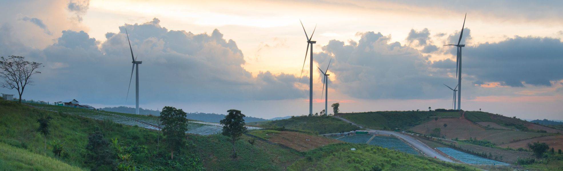 Wind Turbines - Volunteer work in the field of renewable energies