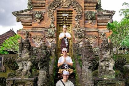 Am Blessing Gate von Canggu