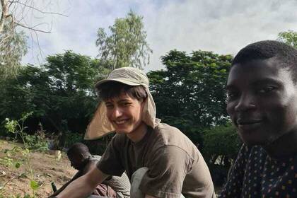 Arbeit mit Einheimischen