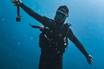 Volunteer beim Tauchgang