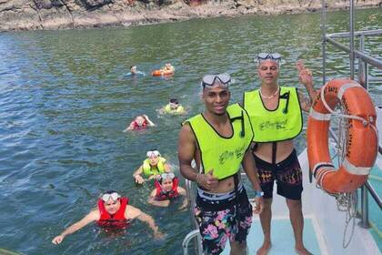 Tortuga Island schwimmen