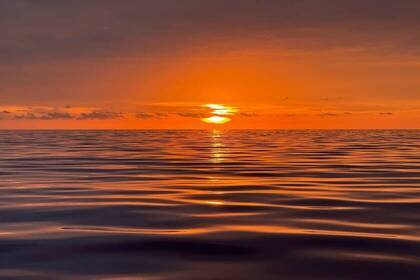 Sonnenuntergang auf dem Meer 