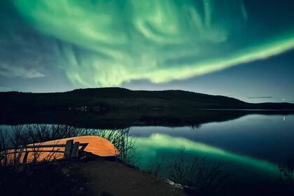 Polarlichter über dem See