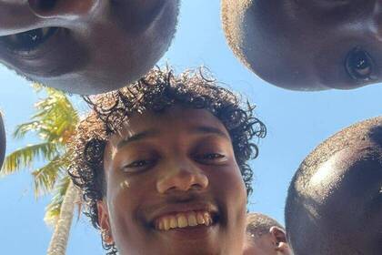 Volunteer mit Kindern 