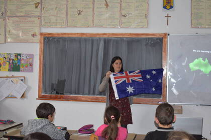 Kinder unterrichten in Rumänien