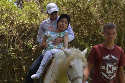 Internship abroad in horseback riding therapy for children and young people with mental and physical problems