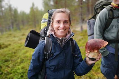 Ausgesetzt in der Wildnis nach Essen und Trinken suchen :-)