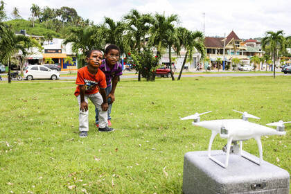 Auch mit einer Drohne werden Fotos und Videos gedreht.