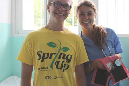 Freiwilligenarbeit im Medizin Projekt in der Karibik 