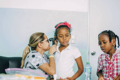 Freiwilligenarbeit im Medizin Projekt in der Karibik 