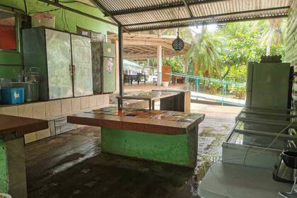 Küche für die Futtervorbereitung der Faultiere, Kleinbären, Affen und Co.