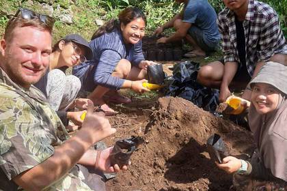 Volunteers bei der Arbeit auf Nusa Penida