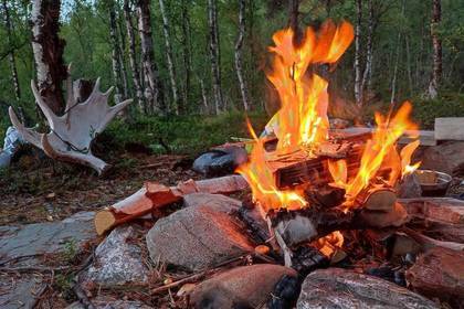 Den Abend am Lagerfeuer ausklingen lassen