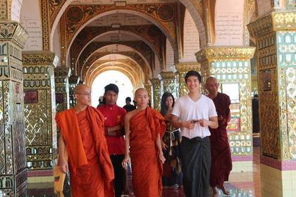 Führung durch den buddhistischen Tempel