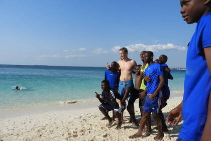 Freiwilligenarbeit mit Straßenkindern auf Sansibar