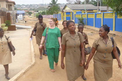 Praktikum in der Klinik in Ghana