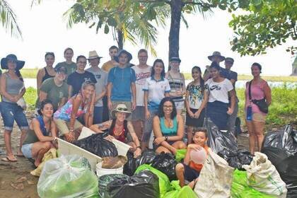 Volunteers and the team in Costa Rica for the conservation project