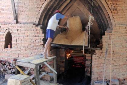 Brick oven in the pottery