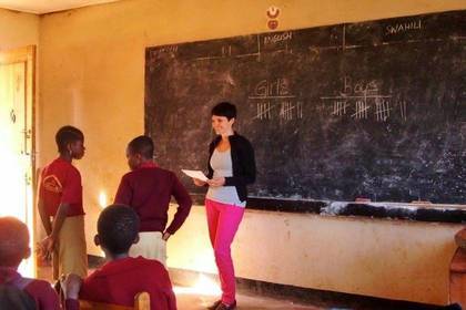 Volunteering from 16 School Tanzania