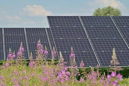 Erzeugung von Solarenergie im Projekt für Erneuerbare Energien auf Kreta