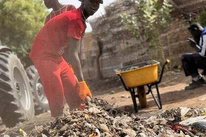 Volunteer bei der Arbeit im Projekt