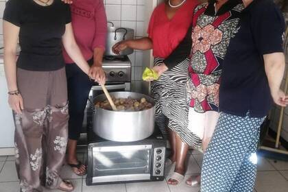 Essenzubereitung in Windhoek