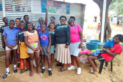 Gruppenbild bei der Suppenküche 