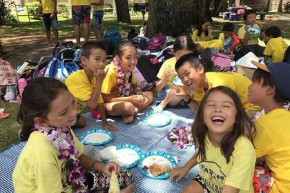 Kinder aus dem Kindergarten auf Hawaii