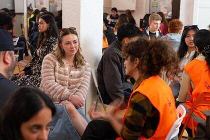 Volunteers im Community Building Projekt