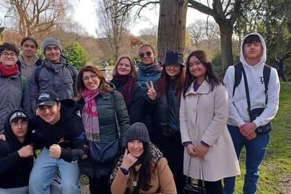 Gruppenbild mit den Praktikanten 