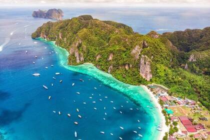 Phi Phi - Drohne über Strand