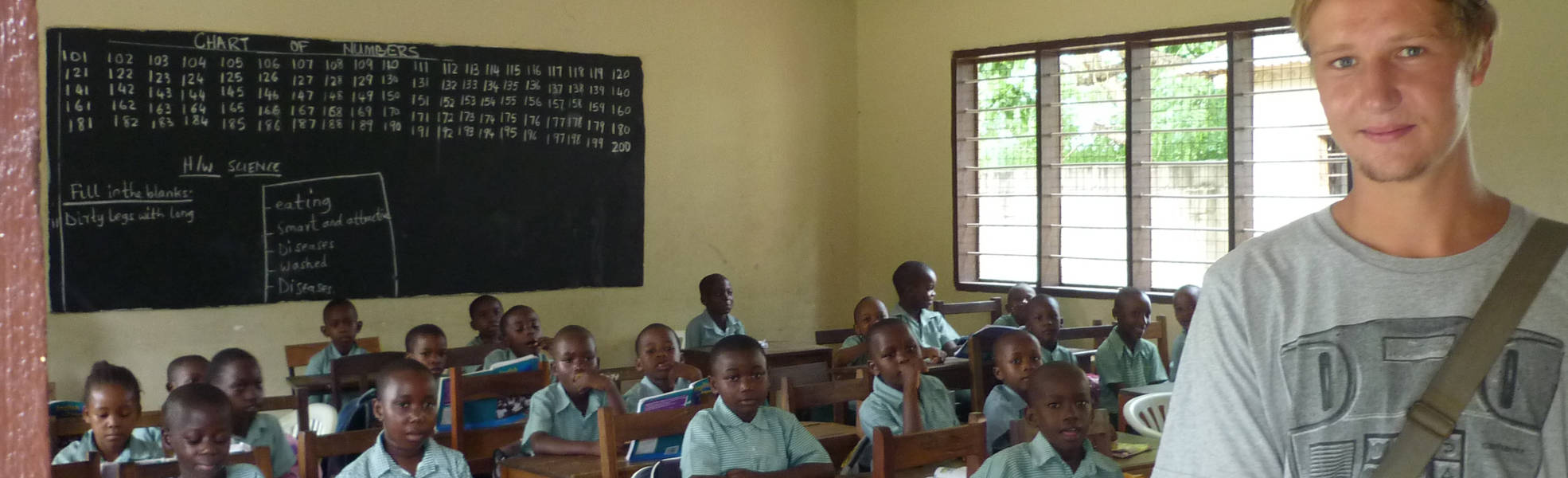 Freiwilligenarbeit an einer Grundschule in Tansania