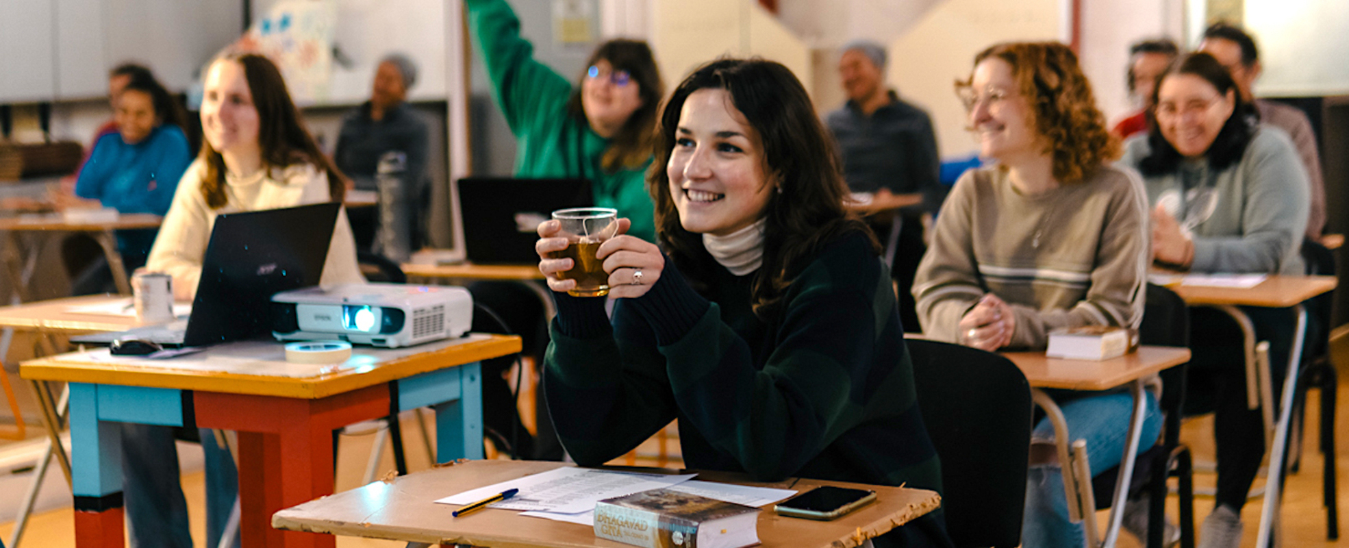 Volunteer beim Community-Building in Barcelona