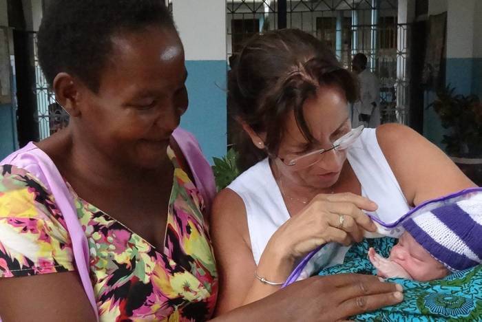 Freiwilligenarbeit als Hebamme auf Sansibar